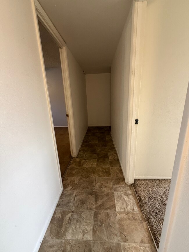 Building Photo - 4595 N 17th Ave