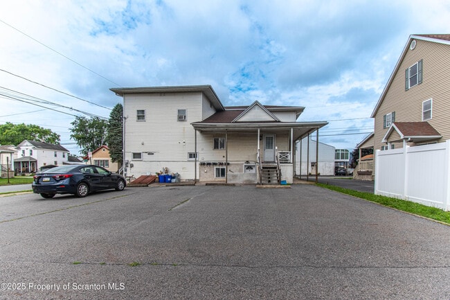 Building Photo - 502 Cypress St