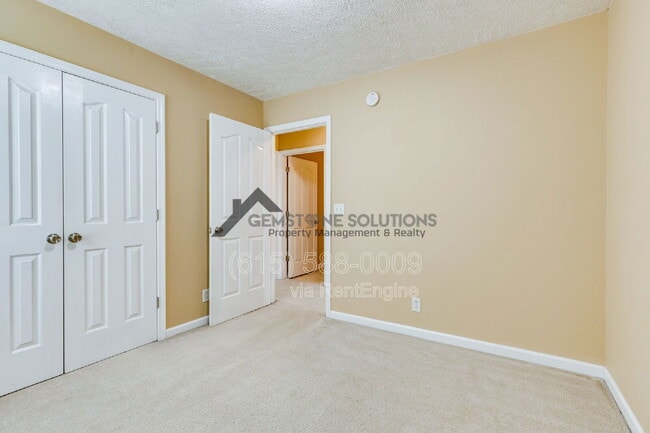 Building Photo - 1418 Owasa Trail