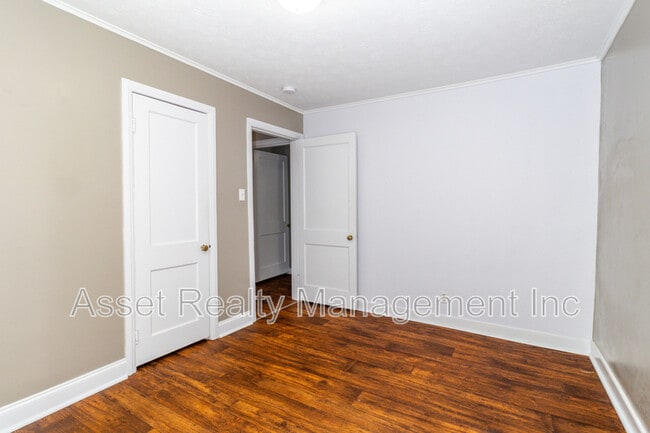 Building Photo - 2212 Harvey St