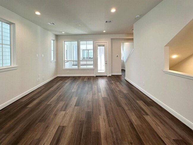 Building Photo - 2716G Grand Fountains Dr