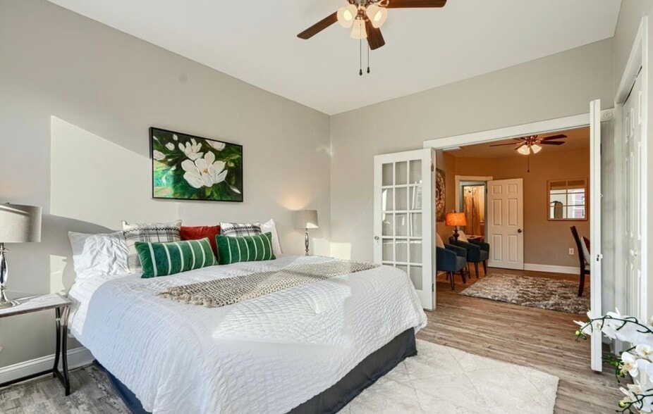 Building Photo - 627 S Eaton St