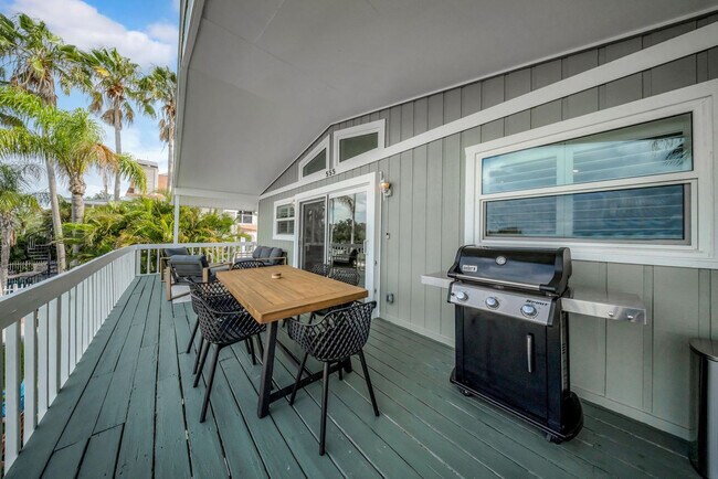 Building Photo - 555 S Gulf Dr