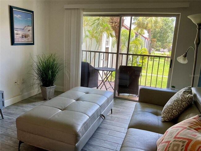 Building Photo - 3213 S Beneva Rd