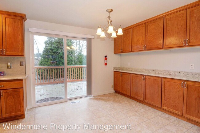Building Photo - 4 br, 2 bath House - 2427 138th Ave SE