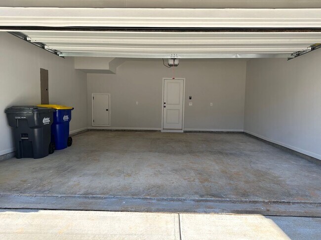Building Photo - 410 Herring Dr