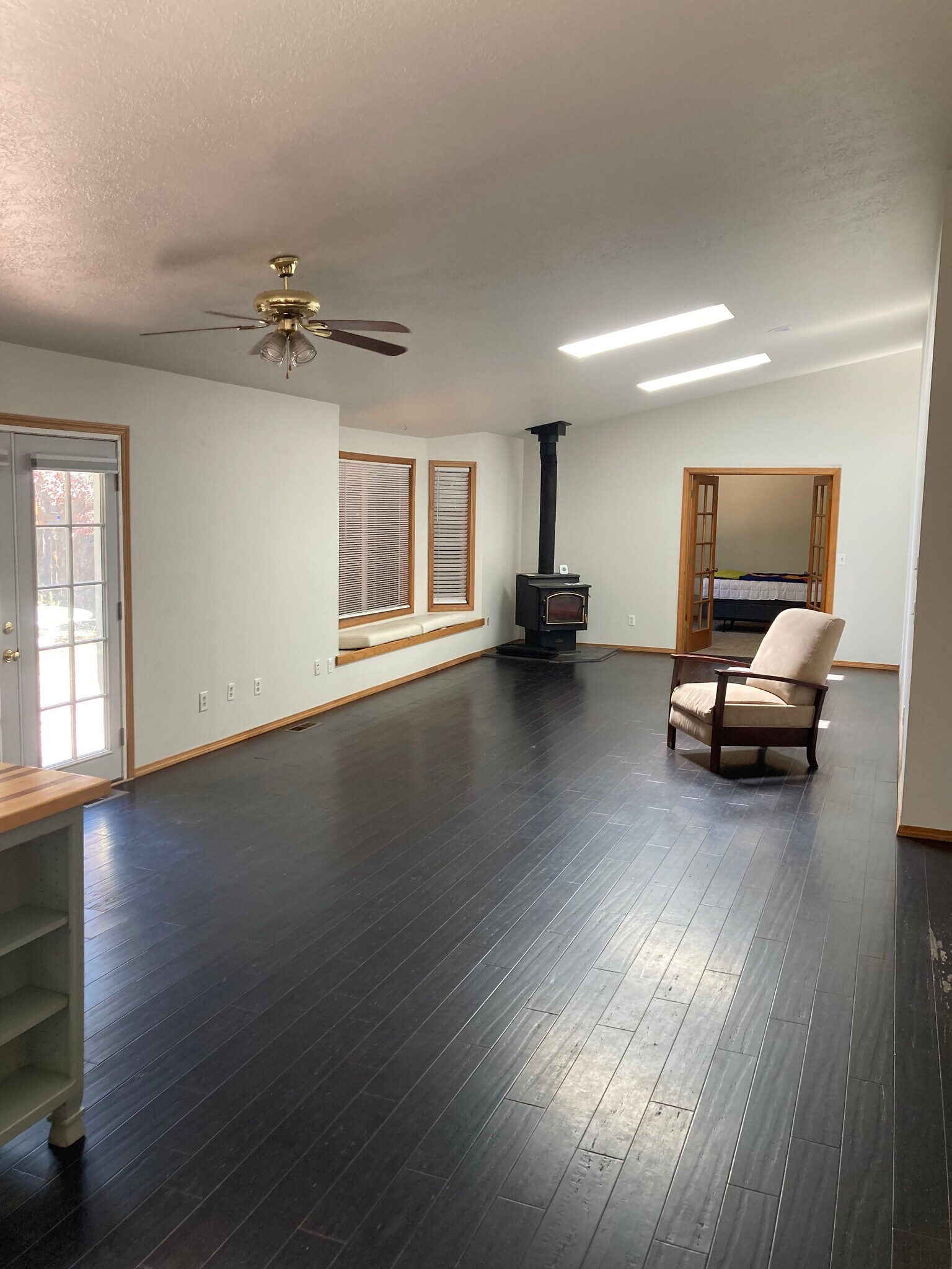 Building Photo - 60637 Devon Cir