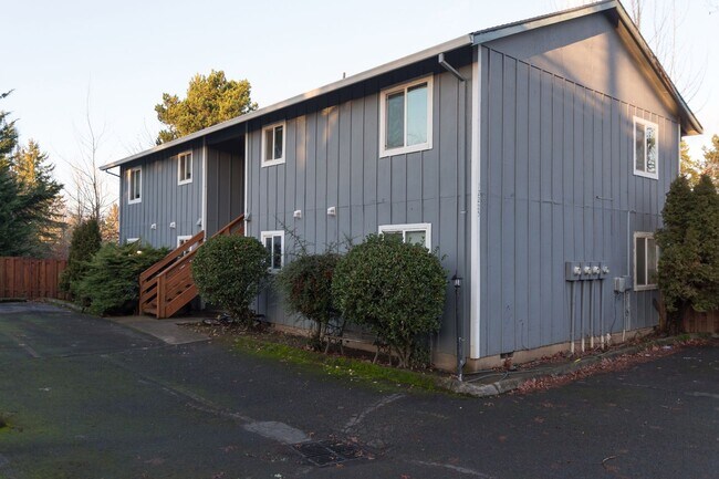 Building Photo - 12225 SW Longhorn Ln