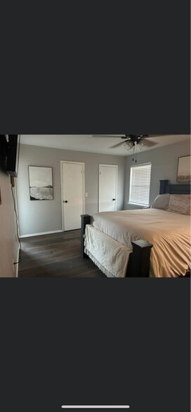 Building Photo - 606 W Ridge Dr