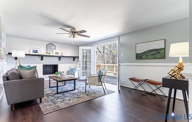 Building Photo - 10312 Genlou Rd