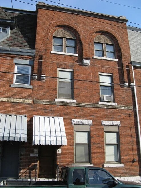 Building Photo - 123 S 16th St