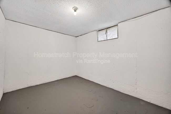 Building Photo - 368 Cameron Rd