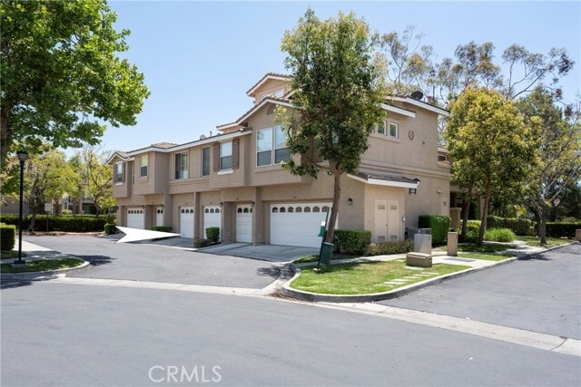 Building Photo - 1082 S St Tropez Ave