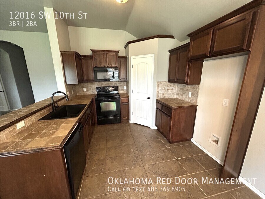 Building Photo - 12016 SW 10th St