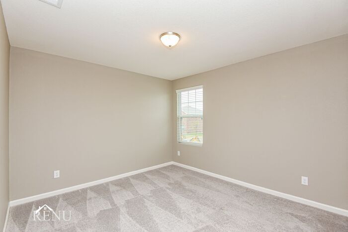 Building Photo - 13320 Wysong Dr