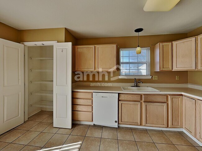Building Photo - 12654 Walney Ct