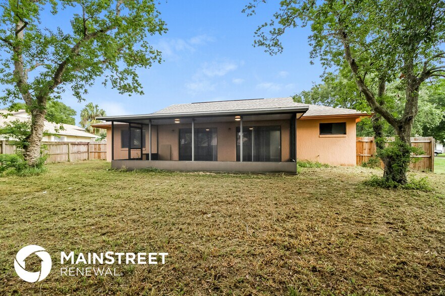 Building Photo - 6138 Ranier Dr