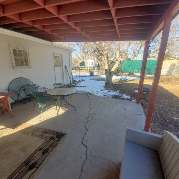 Building Photo - 8015 W 5th Ave