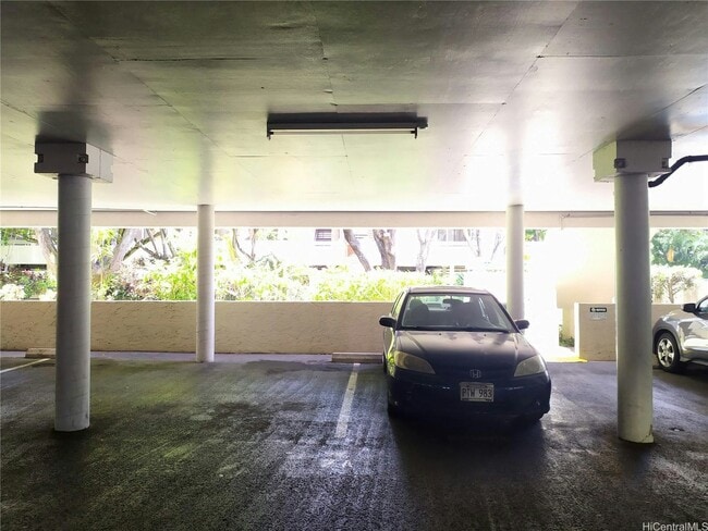 Building Photo - 333 Aoloa St