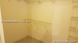 Building Photo - 415 N Laurel Dr