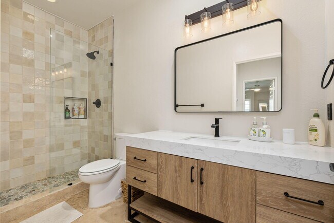 Building Photo - 45168 Coeur Dalene Dr