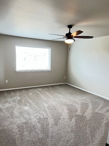 Building Photo - 1736 Country Sun Dr