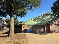 Building Photo - 522 E Rogers Dr