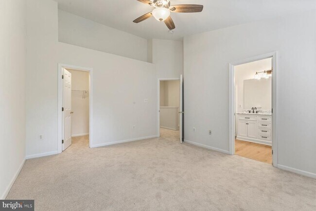 Building Photo - 9727 Faber Ln
