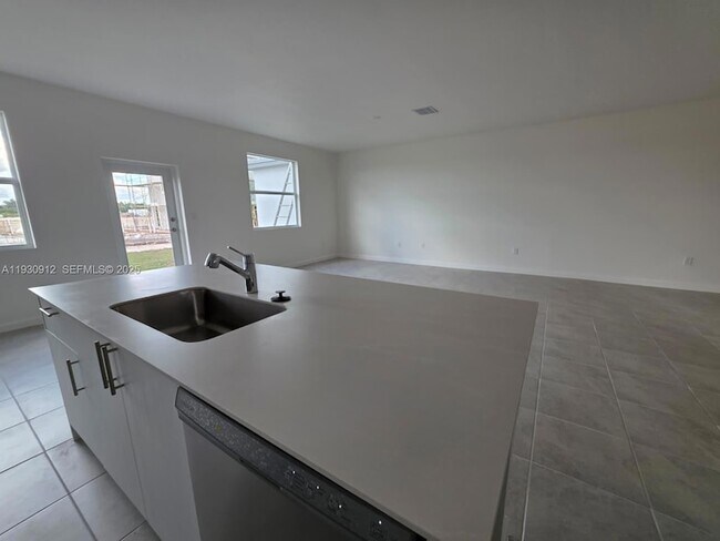 Building Photo - 19571 SW 339th St