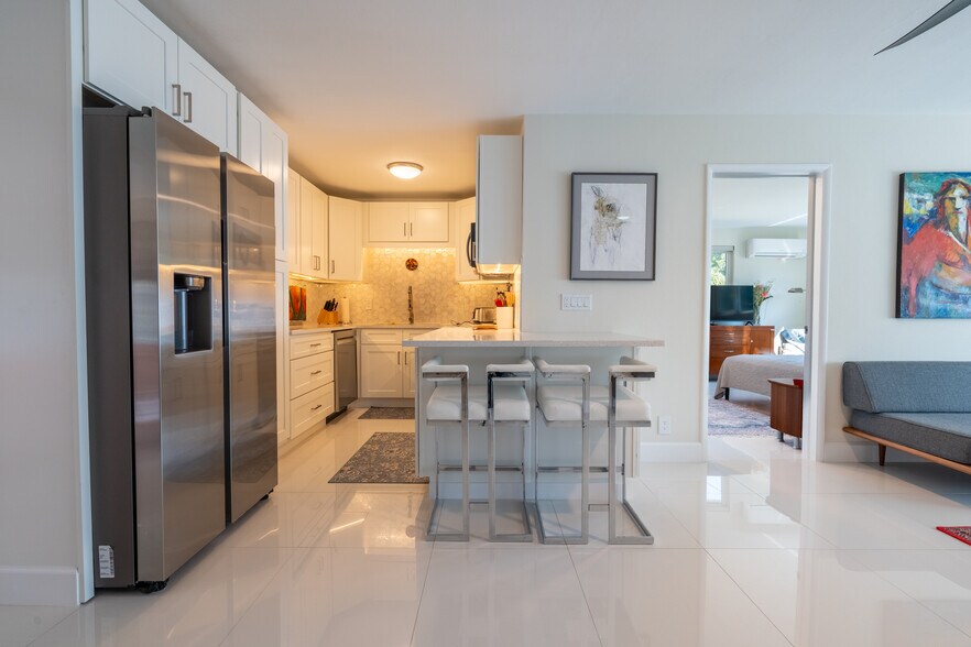 Building Photo - 2121 Parker Ave