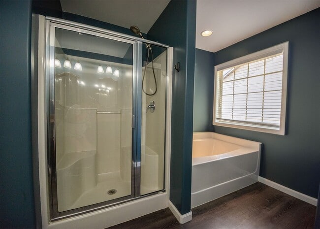 Building Photo - 2606 5 St