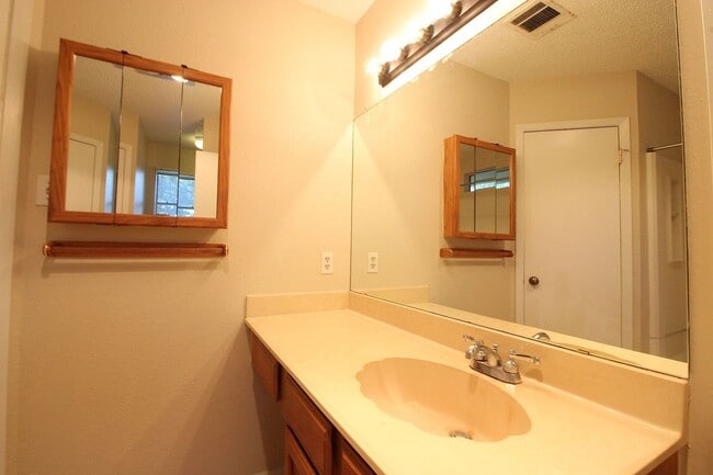 Building Photo - 9002 Sanger Dr