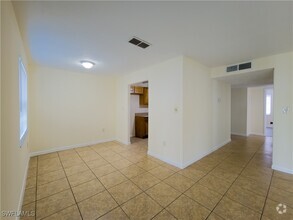 Building Photo - 205 S McMullen Booth Rd