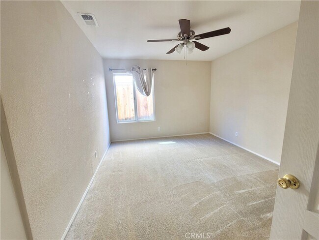 Building Photo - 24095 Fuschia Ct