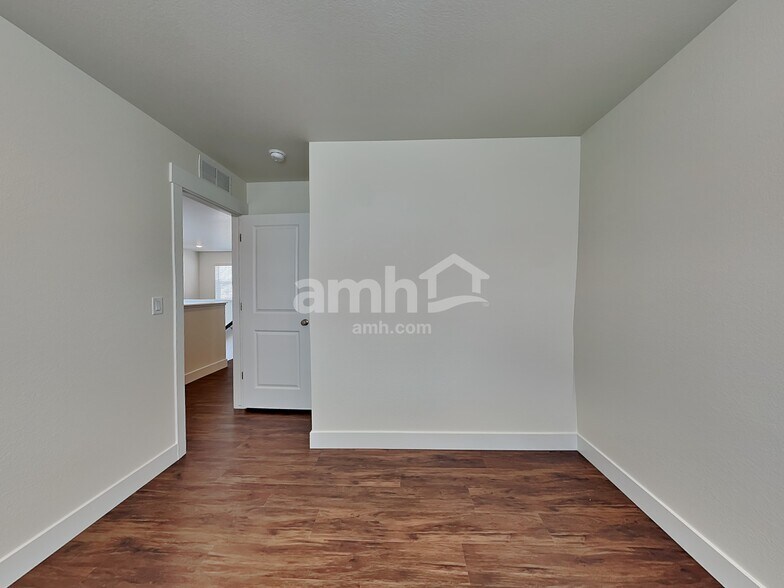Building Photo - 3936 Patterdale Pl