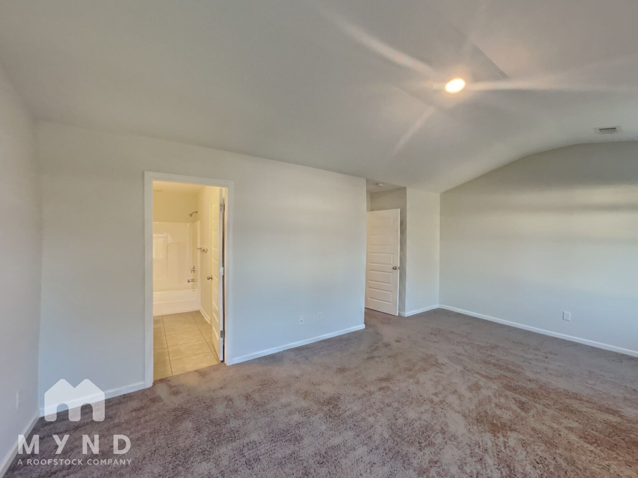 Building Photo - 26 Red Robin Ct