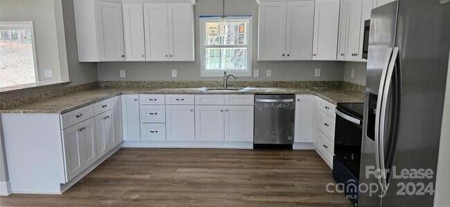 Building Photo - 121 Holly Spgs Ct