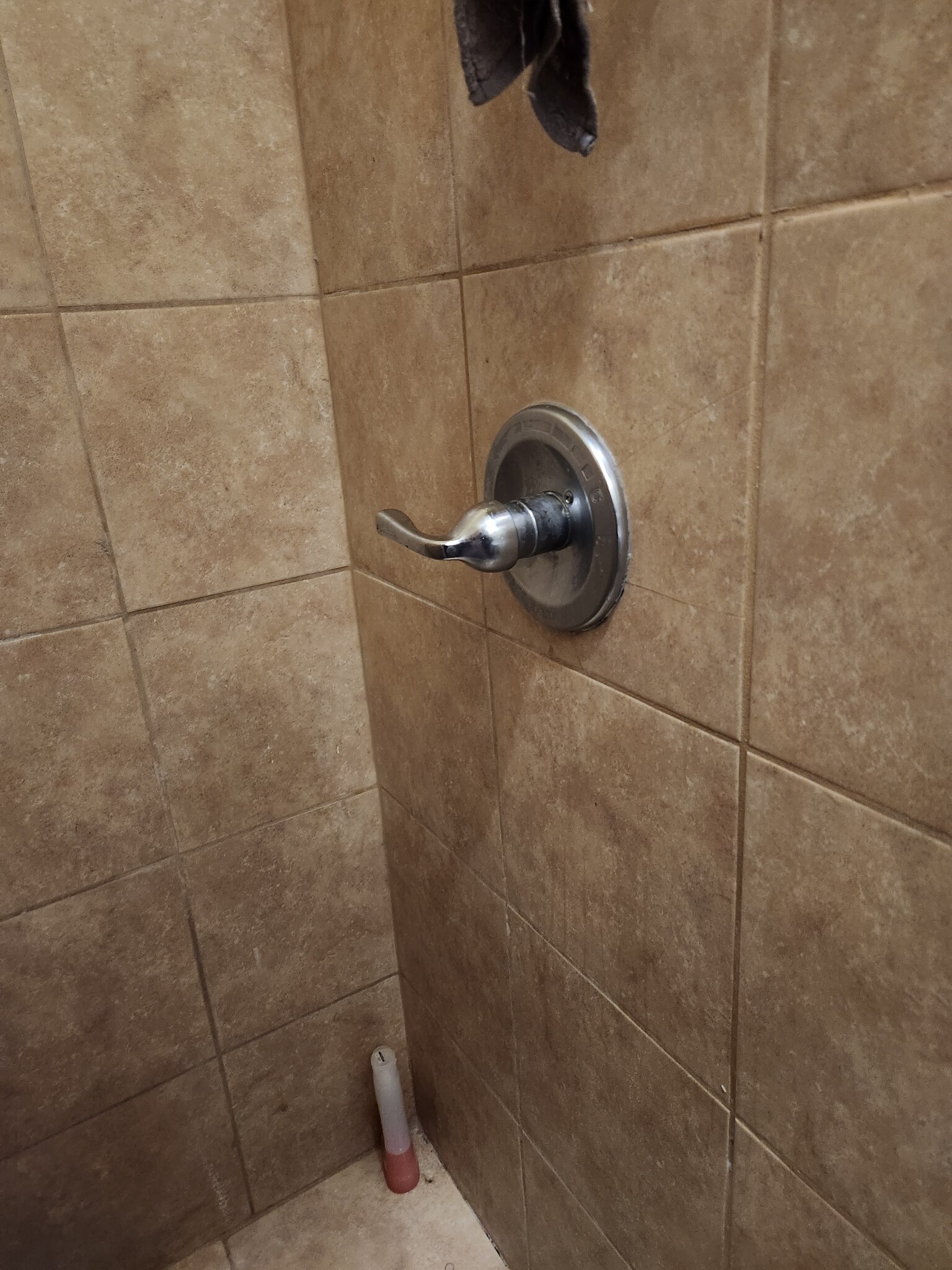 Shower - 226 Clymer St