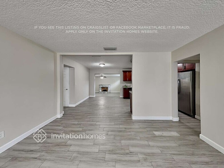 Building Photo - 2527 Oak Summit Dr