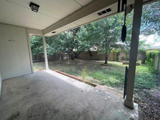Building Photo - 2416 Socorro Bend