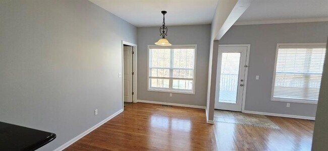 Building Photo - 3595 Deep Cove Dr