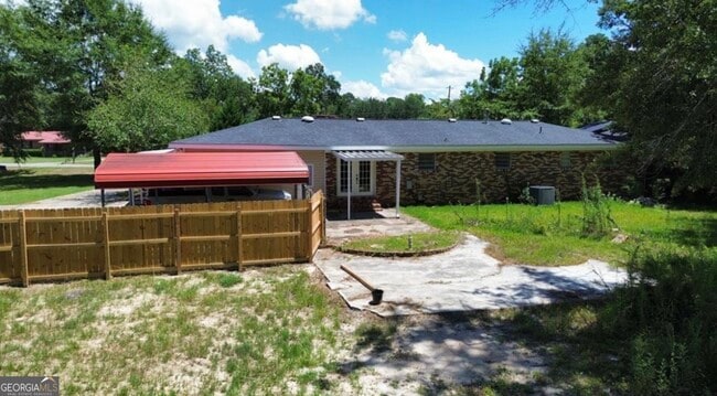 Building Photo - 108 Plum St