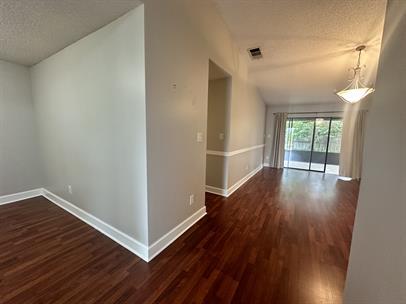 Building Photo - 1031 Abell Cir