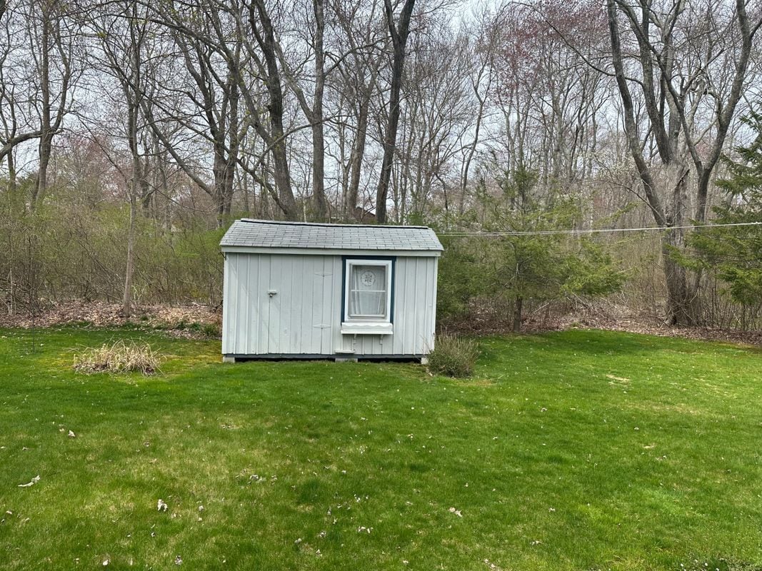 Building Photo - 8 Presque Isle Trail
