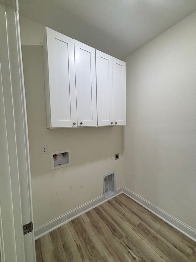 Building Photo - Brand New 3 Bedroom, 2 Bathroom Duplex in Walthourville!