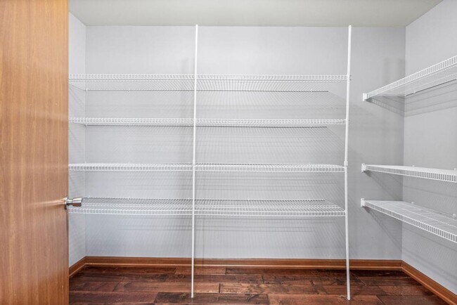 Building Photo - Updated and Spacious 3 Bed Yelm Rental!