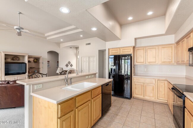 Building Photo - 25621 N Sago Dr