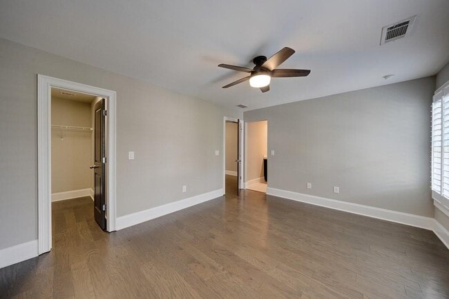 Building Photo - 11760 Stratham Dr