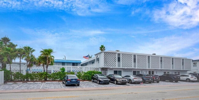 Building Photo - 4228 N Ocean Blvd