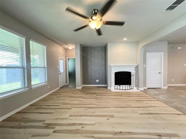 Building Photo - 1512 Bunting Dr